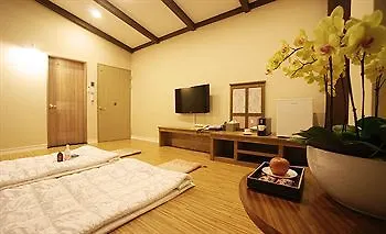 Amber Hotel Jeju