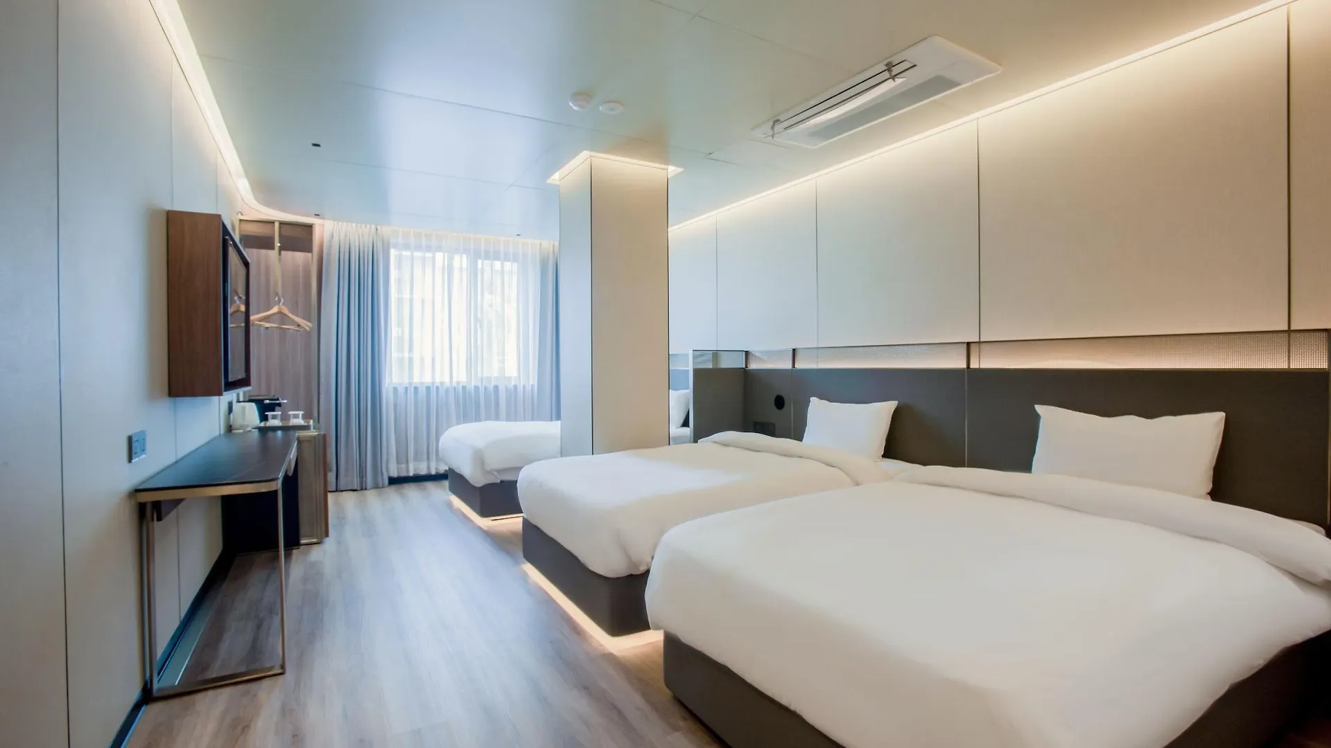 Amber Hotel Jeju 4*,  Corea del Sud