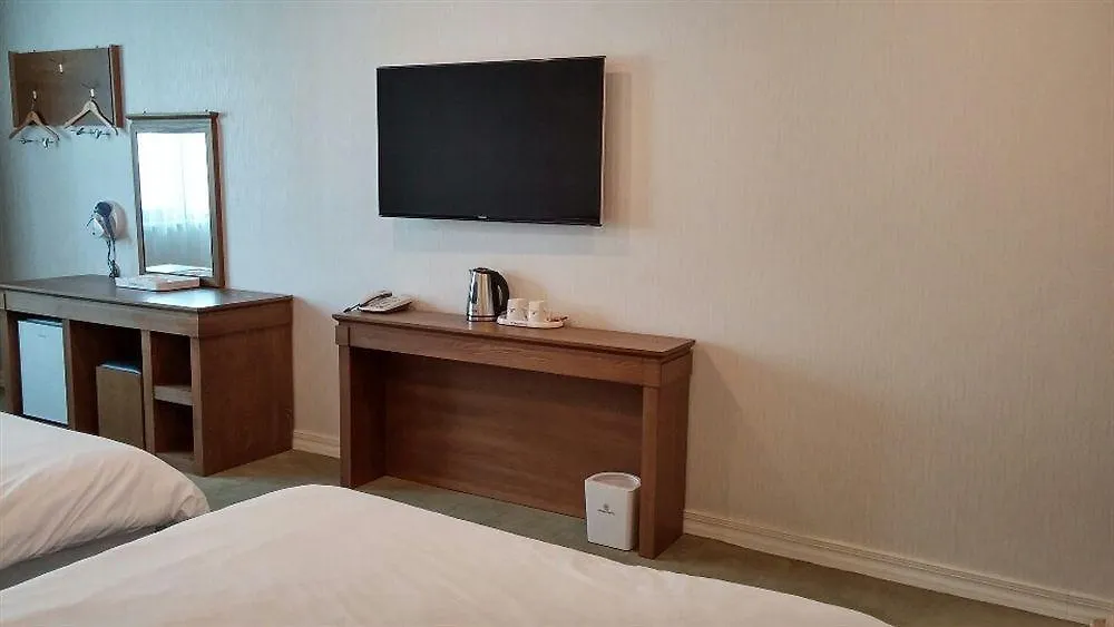 Amber Hotel Jeju